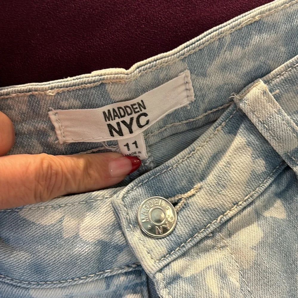 Steve Madden flair jeans - Picture 2 of 4